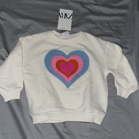 ZARA Kids | Ecru | SWEATSHIRT WITH HEART APPLIQUÉ - Picture 4 of 5